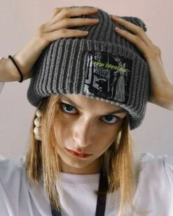 Beanie Mütze Identity -Herz Schmuck Geschaft Beanies Muetzen Beanie Unisex Damen Herren Wintermuetze oversized Kopfbedeckung gerippter Beanie New Identy graz Frau 1 599986