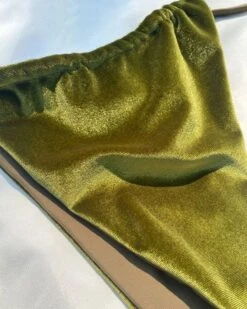 Velvet Brazil Bikini Yasmin -Herz Schmuck Geschaft Bikini Bademode Samt Velvet Soft Damen Fashion Bikinis Triangel Oberteil Brazilian String Tanga Bikinihose Yasmin gruen 5 9a1e9ec0 2d7f 4376 a5dd 49bb10a38e54