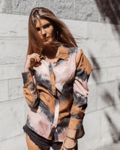 Bluse Morgan Rea -Herz Schmuck Geschaft Bluse Damen Lange Bluse Bluesenkleid Vokuhila Bohemian Batik DYE exclusive Fashion Schweiz Seide Viskose braun rosa schwarz Morgan Rea Vanessa Gosteli 3 533171