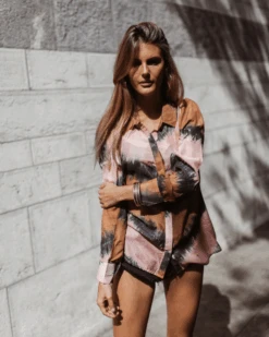 Bluse Morgan Rea -Herz Schmuck Geschaft Bluse Damen Lange Bluse Bluesenkleid Vokuhila Bohemian Batik DYE exclusive Fashion Schweiz Seide Viskose braun rosa schwarz Morgan Rea Vanessa Gosteli 4 322766