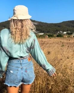 Om Wickelbluse Prajna -Herz Schmuck Geschaft Bluse Shirt Wickelbluse Wickelshirt langarm Hippie Boho Fashion Bohemian Goa India Indien Om tuerkis gruen rot Prajna 1