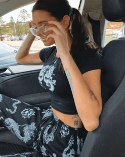 Crop T-Shirt Los Dragones -Herz Schmuck Geschaft Crop Top T Shirt Bauchfrei japanische Drachen Motiv Dragons Los Dragones schwarz 2 633381