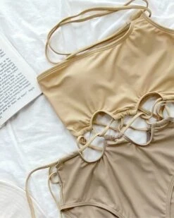 Monokini Badeanzug Haley -Herz Schmuck Geschaft Monokini Badeanzug Badekleid Bademode Damen Cut Ouuts Designer Schnitt Schnuerrung One Shoulder beige khaki Haley 5 475328