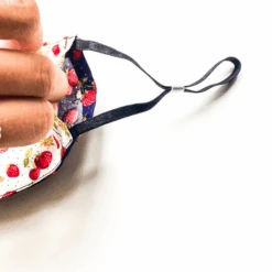 Gesichtsmaske Reverse Strawberry -Herz Schmuck Geschaft Mundschutz Maske Stoffmaske Gesichtzsmaske Hygienemaske Reverse Erdbeeren Sommer Strawberry Detail 1 565744