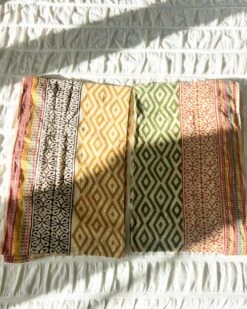 Pareo Tuch Aloka -Herz Schmuck Geschaft Pareo Sarong Tuch Schal Pareos Boho Hippie Indien Blockprint Baumwolle Aloka gruen gelb 1