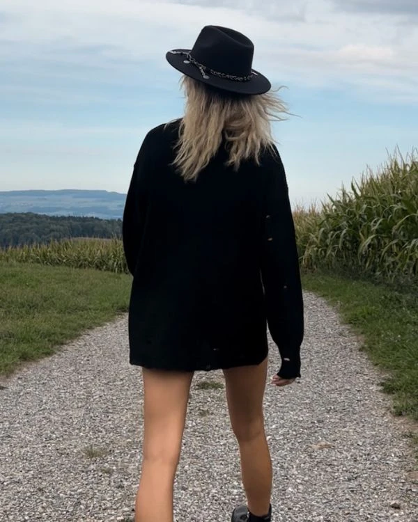 Langer Cut-Out Pullover Paulina – Bild 6