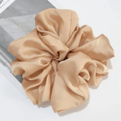 Scrunchie Haargummi Silky Lion -Herz Schmuck Geschaft Scrunchie Haargummi Satin Seide XXL grosse haargummis Silky Lion 3 beige 216716