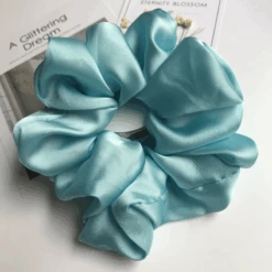 Scrunchie Haargummi Silky Lion -Herz Schmuck Geschaft Scrunchie Haargummi Satin Seide XXL grosse haargummis Silky Lion 5 petrol 682729