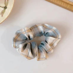 Scrunchies Haargummi Sunny -Herz Schmuck Geschaft Scrunchie haargummi stoff mesh blumen weich scrunchies viele farben haare haarschmuck haarband sunny blau beige kariert 583775