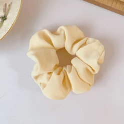 Scrunchies Haargummi Sunny -Herz Schmuck Geschaft Scrunchie haargummi stoff mesh blumen weich scrunchies viele farben haare haarschmuck haarband sunny creme 747645