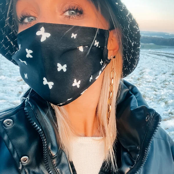 Schwarze Seidenmaske Schmetterling – Bild 2