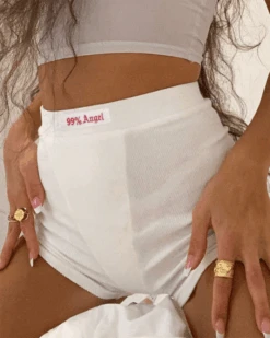 Shorts 99% Angel 10 Shorts 99% Angel -Herz Schmuck Geschaft Shorts Unterhosen Hosen Kurz Damen Boxer Style Kurzeshorts High Waisted Loungewear Schweiz 99 Angel weiss 2 701507