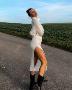 Zweierset Rock & Rollkragen Pullover Paula -Herz Schmuck Geschaft Strick Zweierset Zweiteiler Langer Rock Schlitz Rollkragen Pullover Cozy Loungewear Knitted Herbst Winter Damen Bekleidung Paula weiss Cindy 1