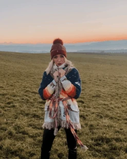 Strickjacke Cardigan Scandinavia -Herz Schmuck Geschaft Strickjacke Damen Cardigan Kimono Wolle Kaschmir Cashmere Exklusive Fashion High end luxus designer fashion blau rot gelb fransen bohemian hippie scandinavia Cindy 2 147592