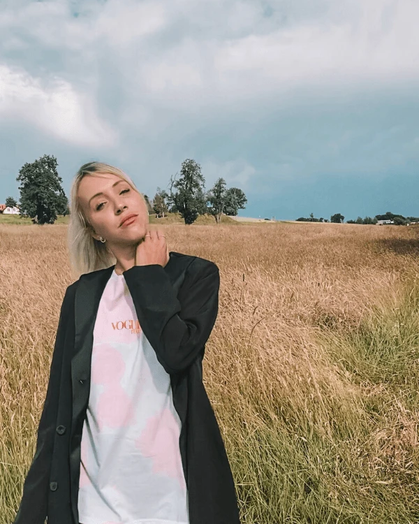 T-Shirt Batik VOGUE Italy 6 T-Shirt Batik VOGUE Italy – Bild 4