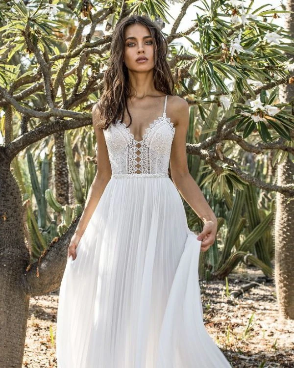 Langes Weisses Kleid Dreamless