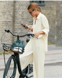 Zweiteiler Hose & Bluse Angelina -Herz Schmuck Geschaft Zweiteiler Bluse Oversize Hose Zweierset Damen Schweiz Fashion Elegant Loungewear casual Angelina weiss creme 4 680954