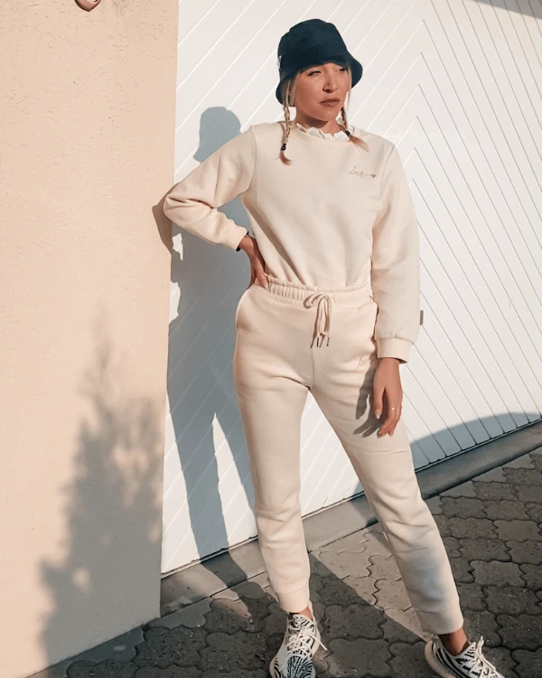 Trainingsanzug Loungewear Love Details – Bild 4