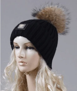 Mütze Mit Fellbommel -Herz Schmuck Geschaft image 1e3c5ed8 3afa 4ca5 8715 fddca222c791 616053