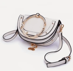 Tasche The Circle 17 Tasche The Circle -Herz Schmuck Geschaft image 3d33829d 5374 4dab b88a 9d227e3f2da1 355739