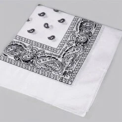 Bandana Classical -Herz Schmuck Geschaft image 42f4f3d2 4206 47f4 ad68 407013056c4f 667230