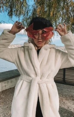 Teddy Mantel Gstaad -Herz Schmuck Geschaft image b0028a38 66c8 45d1 83c5 f0bcc64e88cb 488197