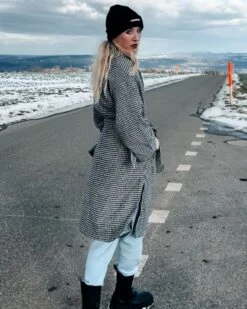 Mantel Hahnentritt Muster | Tonia 12 Mantel Hahnentritt Muster | Tonia -Herz Schmuck Geschaft mantel coat jacke damen hahnentritt muster karriert schwarz weiss oversized lang tonia 3 277758